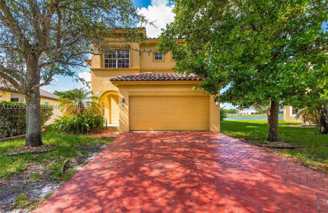 5271 SW 141st Ter Gallery 2