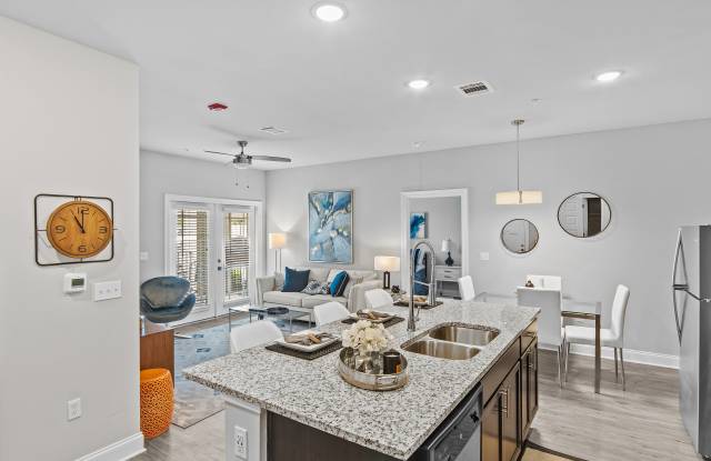 The Heights Luxury Apartments Gallery 4