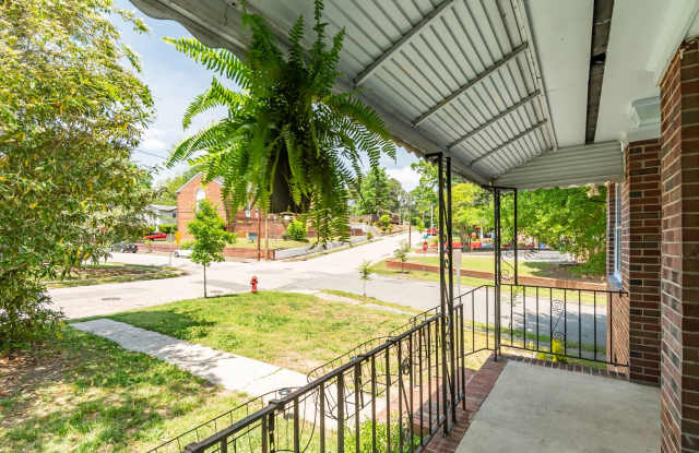 Spacious Home Near Downtown Durham! photos photos