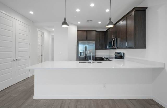 Like New Luxurious Modern 3 Bedroom 2 Bath Townhome in Warner Meadows photos photos Like New Luxurious Modern 3 Bedroom 2 Bath Townhome in Warner Meadows photos photos