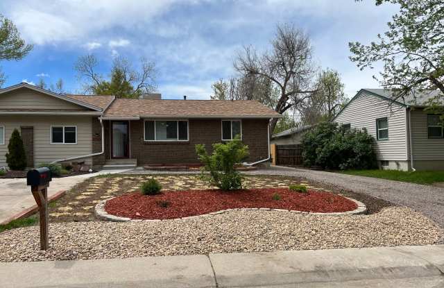 425 S Oak St photos photos