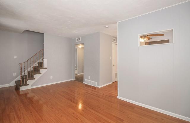 Four bedroom/1 Bath Single Family House! Gallery 3