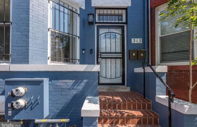 313 R STREET NW Gallery 2