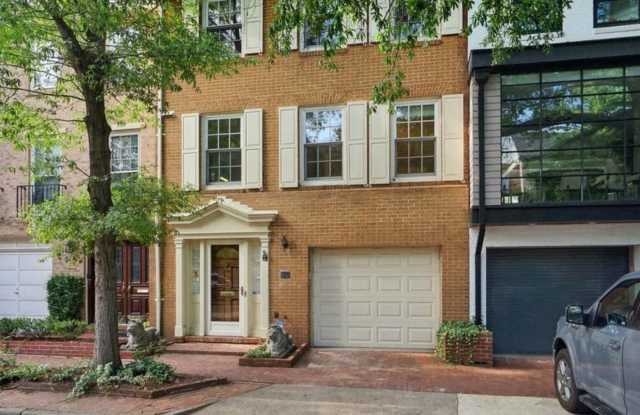 Beautifully Appointed Townhome in Historic Old Town Alexandria photos photos