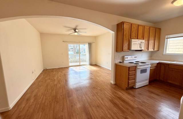 MUST SEE 2 Bed/2 Bath Condo in the Lakeshore at Centerra! photos photos