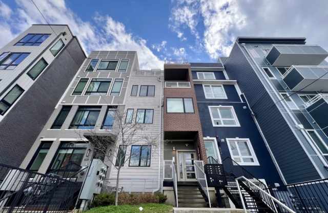 822 Kennedy Street NW - 4 photos photos