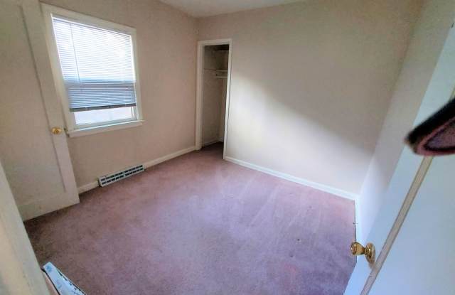 2 Bedroom Home in Laurel w/ Garage & Fenced Yard Gallery 4