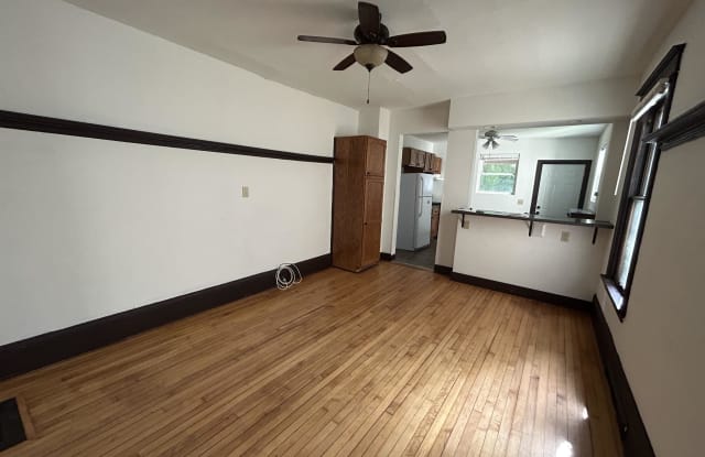 118 South Blair Street - 1 photos photos