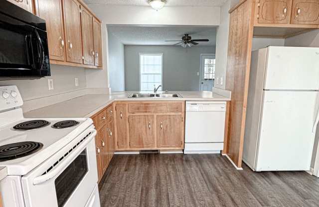 205 Tree Line Dr Gallery 4