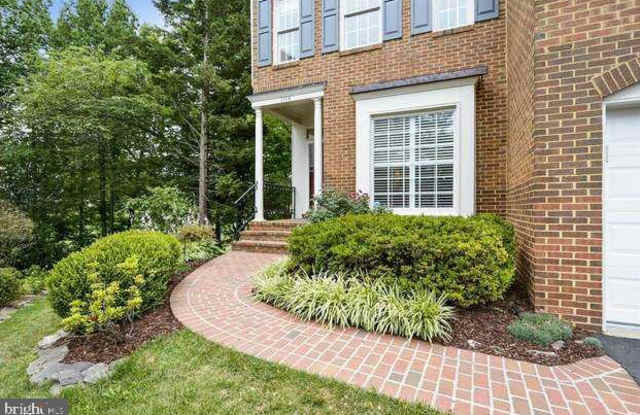 3738 CENTER WAY Gallery 2