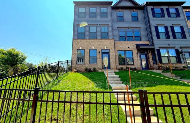 1520 Samuel St photos photos
