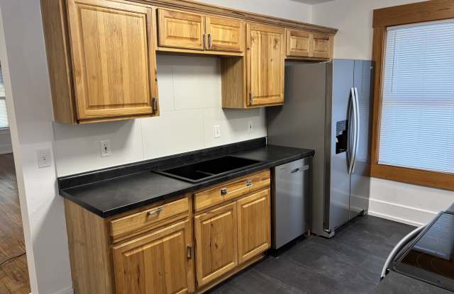 2319 Southwest 9th Street - 2319 Southwest 9th Street, Des Moines, IA 50315