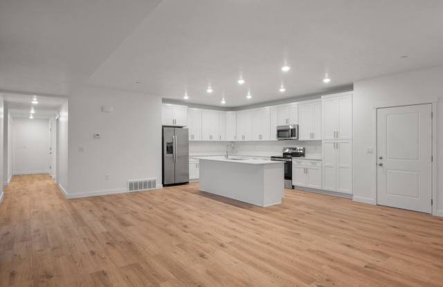 Brand-New 3 Bed / 2 Bath Apartment for Rent in Midvale, UT Gallery 1
