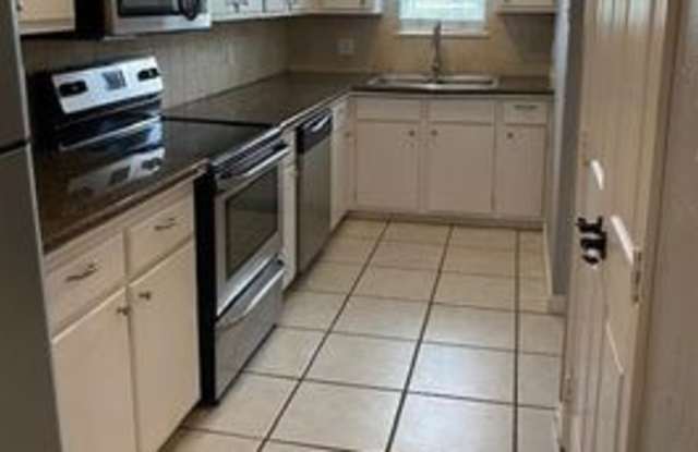 2205 Park Hill Drive - 2205 Park Hill Drive, Fort Worth, TX 76110