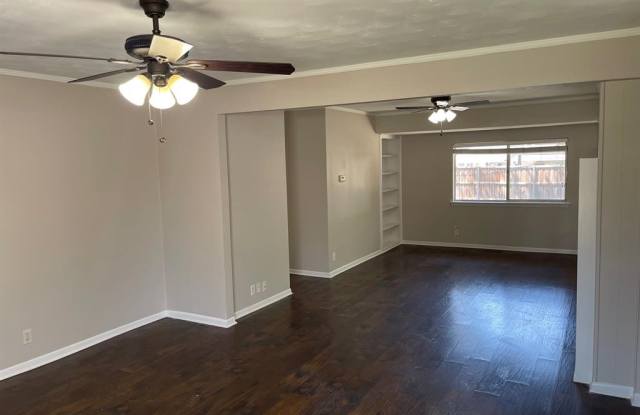 3717 Devonshire Court E Gallery 2
