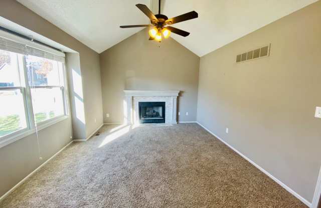 1429 SW Highland Drive Gallery 3