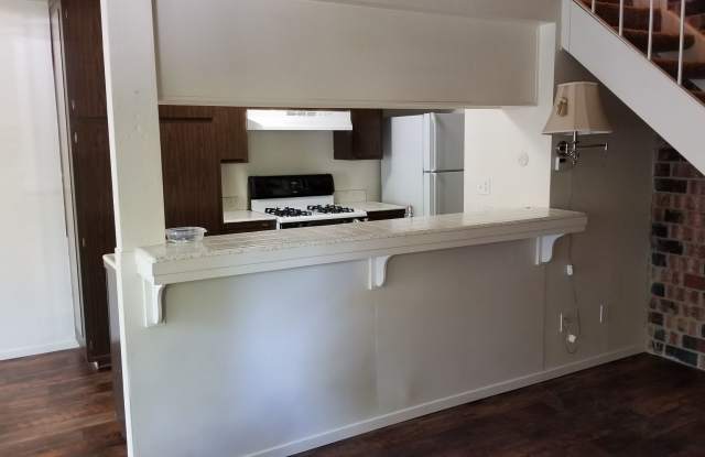 2 bedroom 1 bathroom Condo in North Davis - 2905 Austin Street, Davis, CA 95618