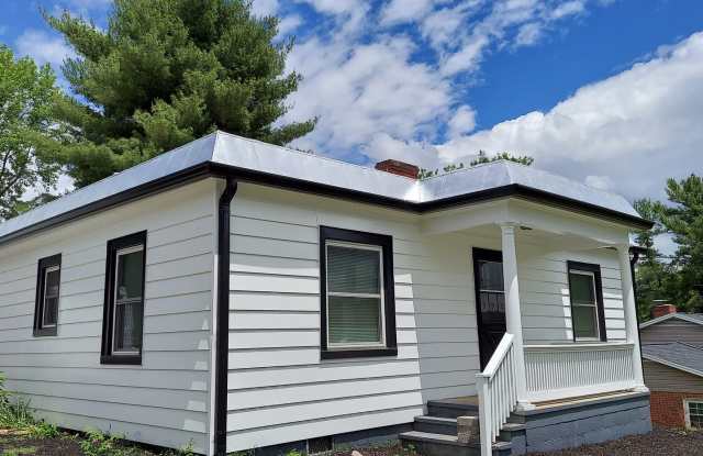 Single Family 3 BR, 2 Bath Rental House in Staunton, Available in November 2025 photos photos