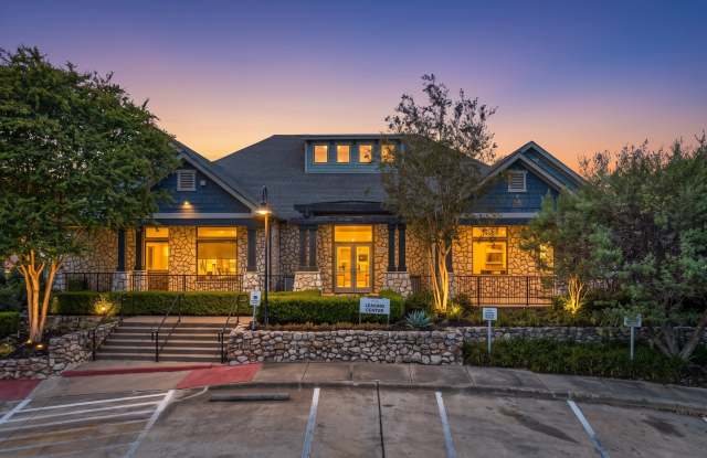 Bridge at Monarch Bluffs Apartments Gallery 1