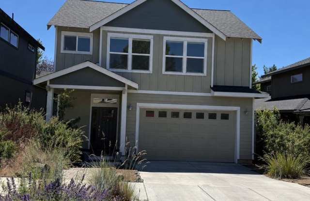 Stunning Like-New Home on Quiet Cul-de-Sac with Covered Patio, 3 Bedroom Home with Bonus Room photos photos