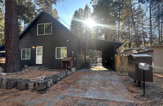 Quaint 3 Bedroom Home with Modern Upgrades- Pet Friendly! - 1102 Dedi Avenue, South Lake Tahoe, CA 96150 Quaint 3 Bedroom Home with Modern Upgrades- Pet Friendly! - 1102 Dedi Avenue, South Lake Tahoe, CA 96150