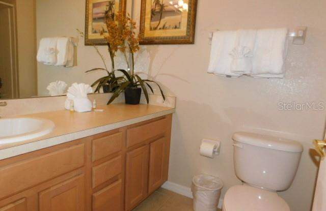 2479 CARAVELLE CIRCLE Gallery 3