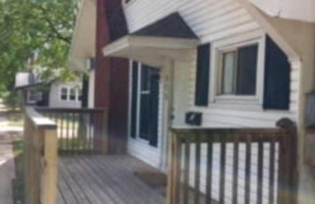 4 Bedroom Available August 2027;  Monthly rent $3,200 (Owner Pays Water/Trash) Gallery 4