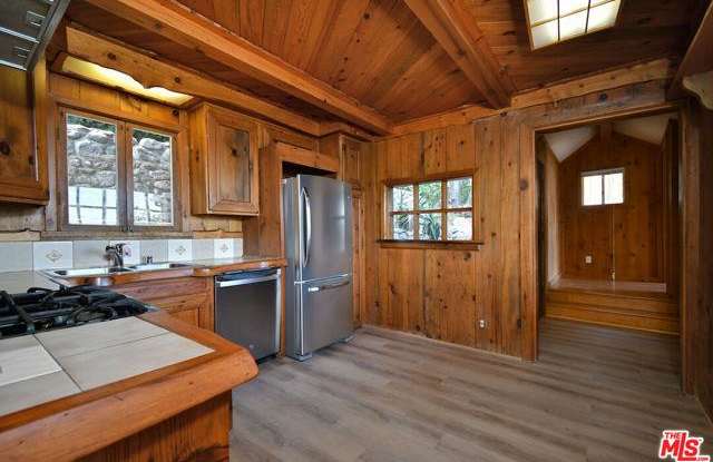 3682 Berry Drive photos photos