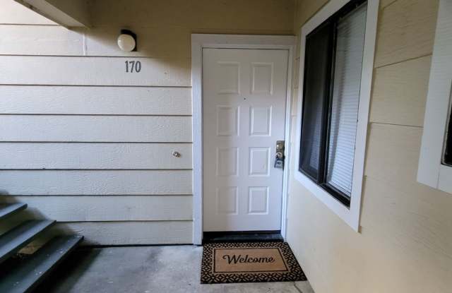 2 Bedroom, 2 Bathroom Condo for Rent in Martinez, CA - 170 Farm Lane, Martinez, CA 94553
