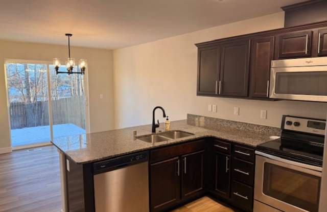 All Utilities Included in this 3 Bedroom South Anchorage Townhouse! photos photos