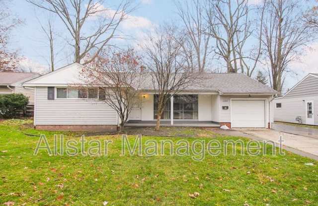 6393 Springwood - 6393 Springwood Road, Parma Heights, OH 44130