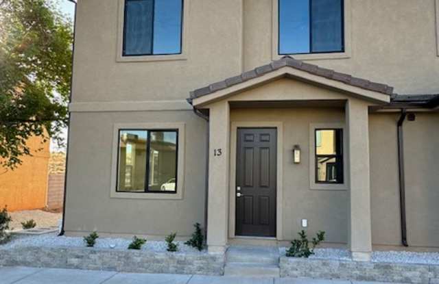 $500 off first months rent with a move in date by July 20th photos photos