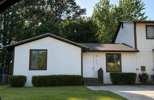 Newly Renovated 2 Bedroom Off Of GumBranch photos photos