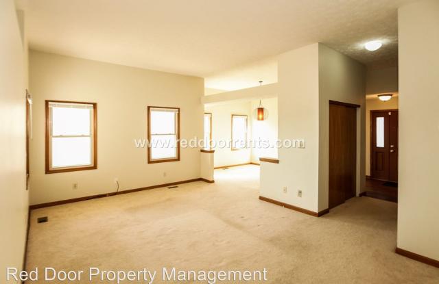 1643 Parkthorne Drive Gallery 2