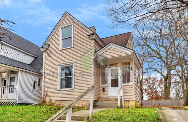 Newly Remodeled 3 Bedroom in MidTown! photos photos