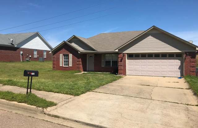 SHORT TERM AVAILABLE NOW UNTIL JULY ONLY!! - 103 American Eagle Way, Lafayette County, MS 38655
