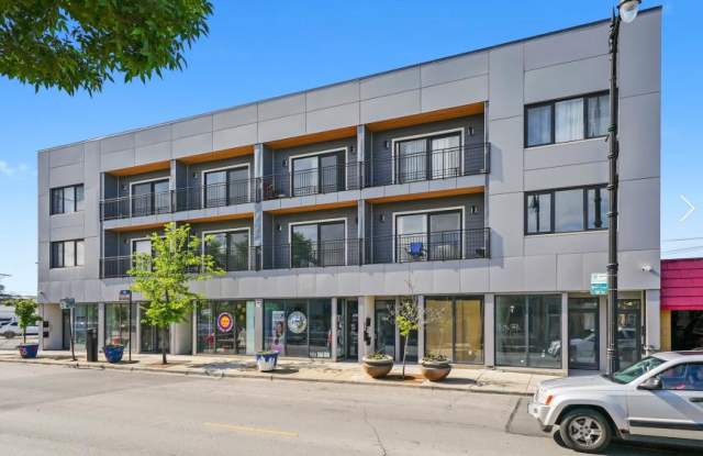 5416 W Belmont Ave photos photos