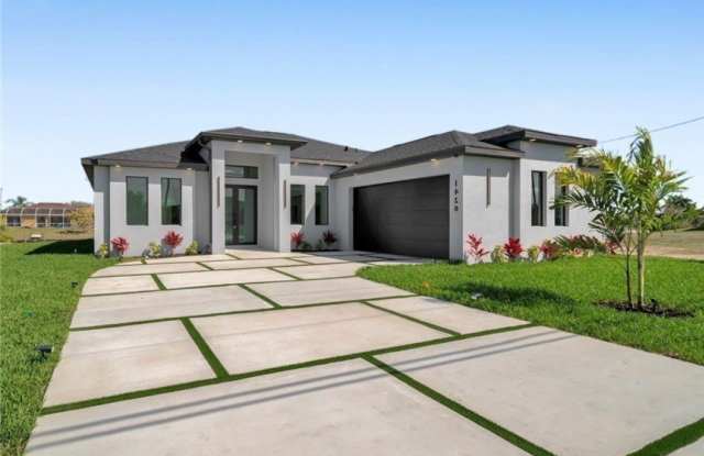 1426 NE 6th Avenue photos photos