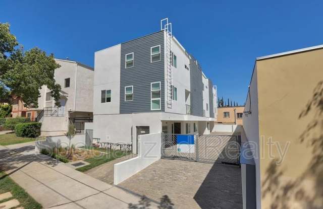 1406 Eagle Vista Drive Gallery 1