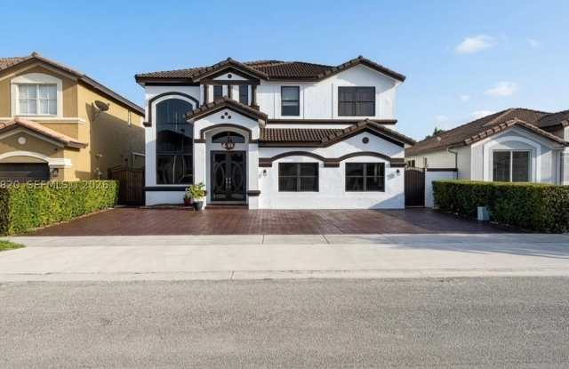15350 SW 11 ST Gallery 2