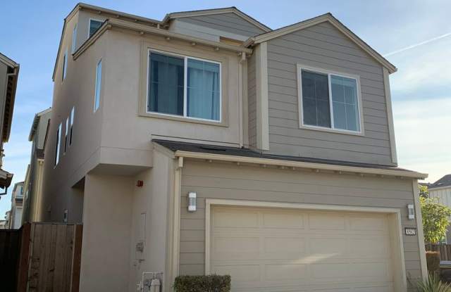 Schooner Way 4 bed 3 bath - 8562 Schooner Way, Newark, CA 94560