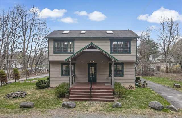 113 Hummingbird Lane - 113 Humming Bird Lane, Monroe County, PA 18326