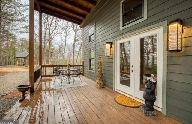 642 Crabapple Drive Gallery 2