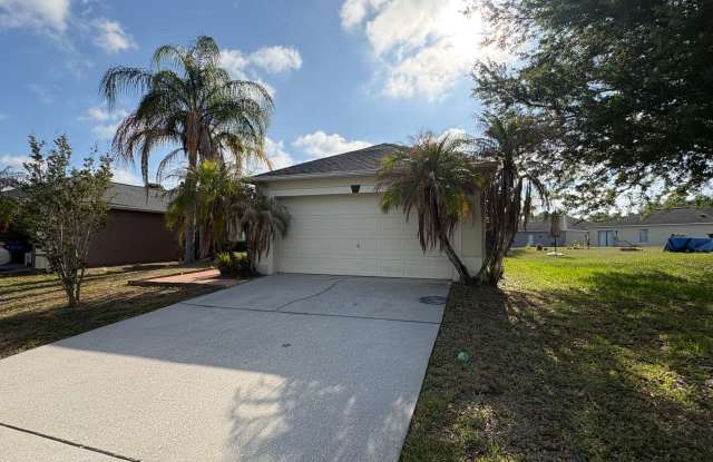 Charming 3-Bedroom Home with Screened Patio in Ashington Park! photos photos