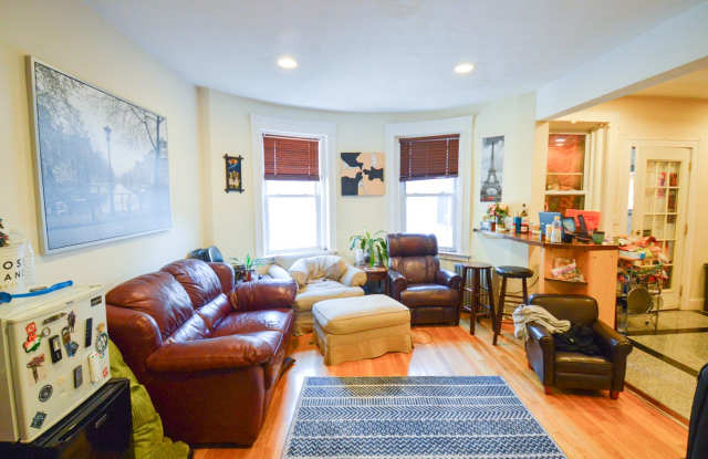 Brookline 3bed / 2bath in Coolidge Corner - Modern Unit - No Broker Fee - $4400 photos photos