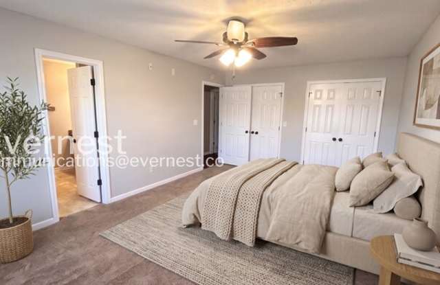 251 Cobblestone Lane Gallery 4
