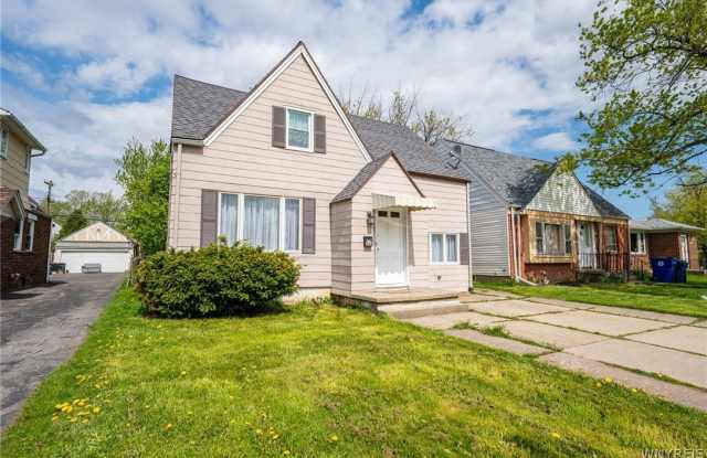 368 Grover Cleveland Highway Gallery 1