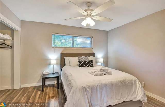 1352 Holly Heights Dr Gallery 3