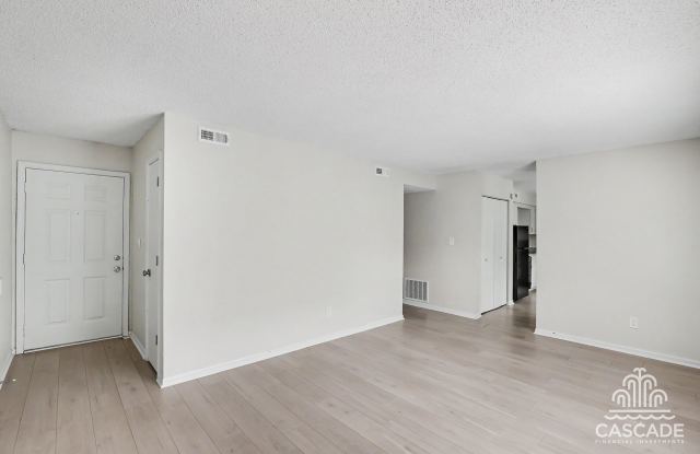 1032 NE Lindsay AvenueD Gallery 3