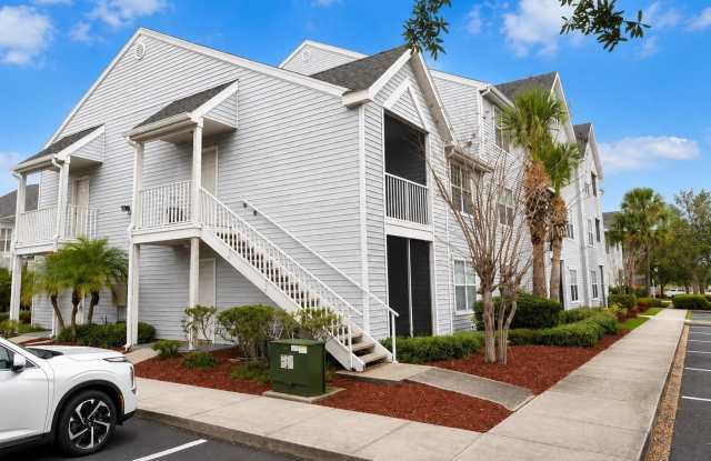 1218 BERMUDA LAKES Lane Gallery 1